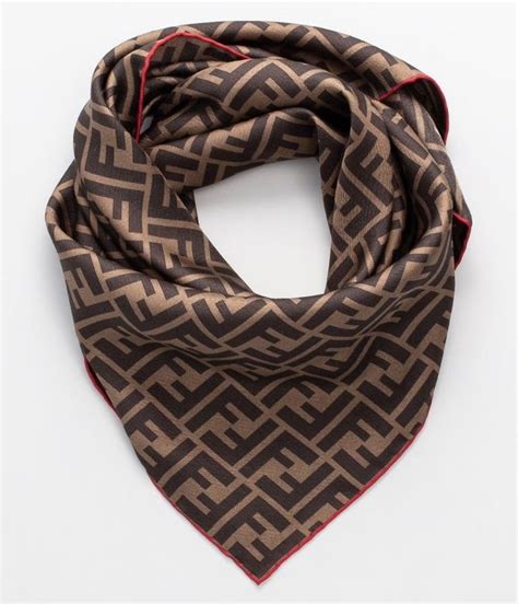 fendi foulard 74601